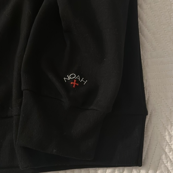 Noah black sweatshirt - Picture 3 of 3